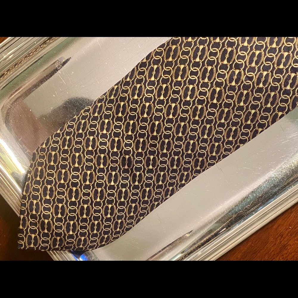 Gentleman’s Burberry Silk Tie